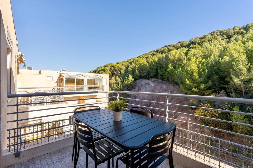 Renove, Calme Et Proche Des Plages. Apartment Sete